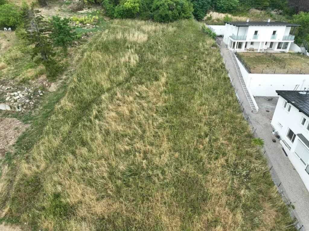 Grundstück kaufen in Eisenstadt – 3 216 m², € 1.195.000