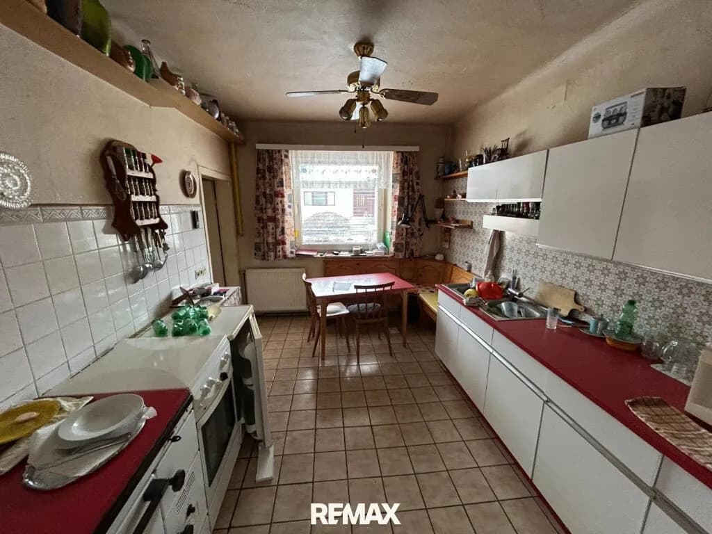 3-Zimmer-Haus kaufen in Gänserndorf – 130 m², € 75.000