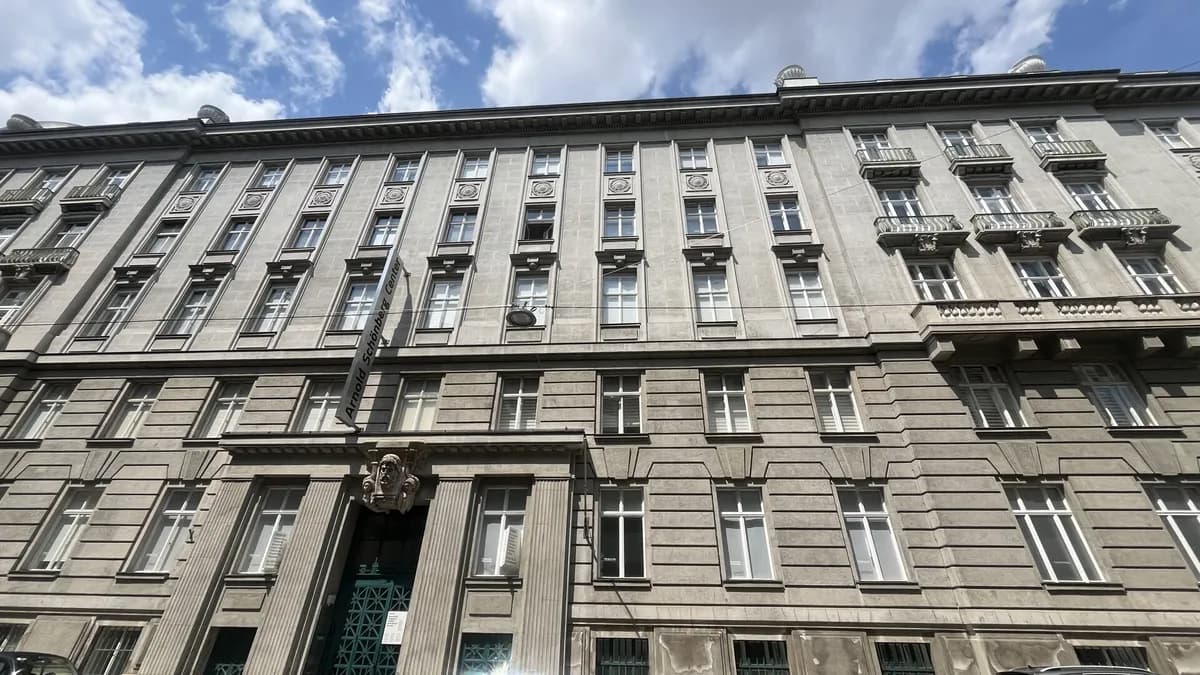 Gewerbeimmobilie mieten in Wien – 513 m², € 21