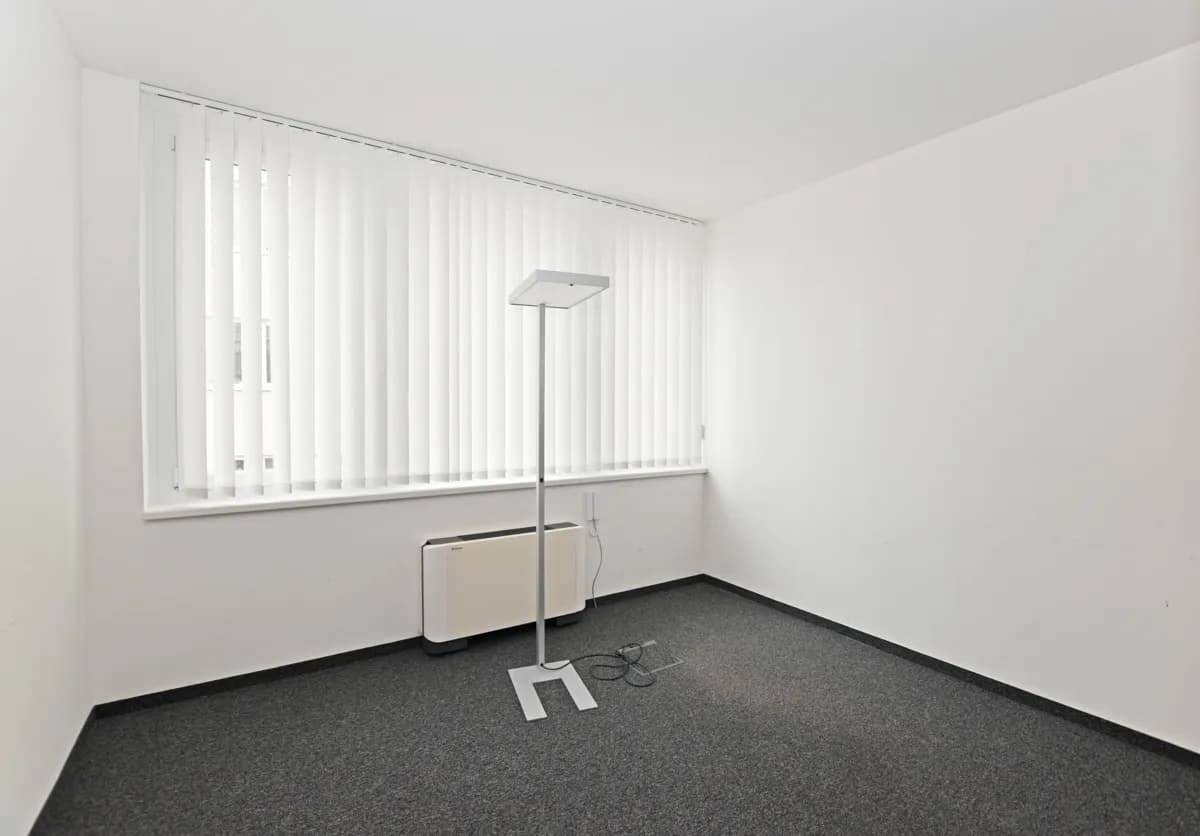 Gewerbeimmobilie mieten in Mödling – 71 m², € 11 – Bild 2 von 3