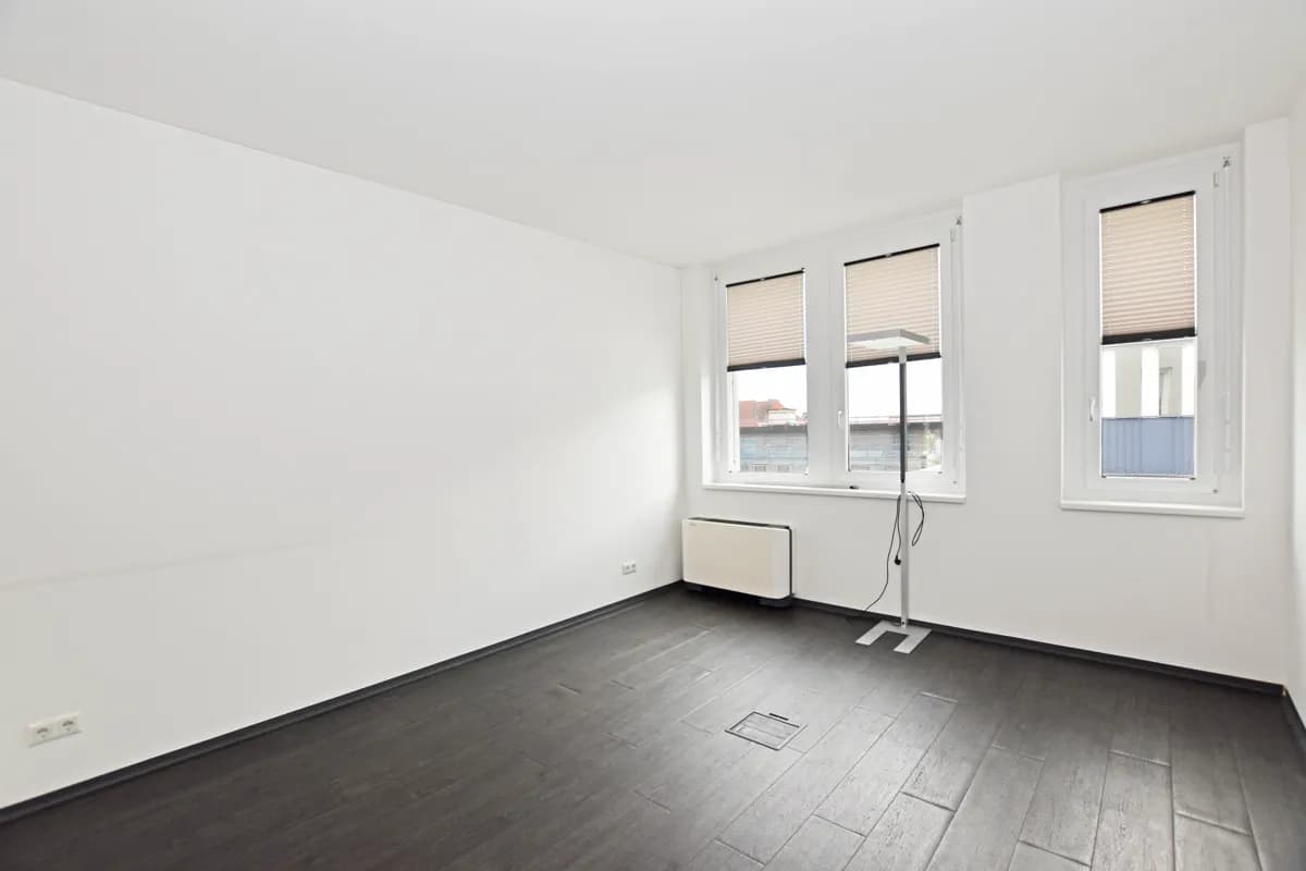 Gewerbeimmobilie mieten in Mödling – 232 m², € 10 – Bild 2 von 5