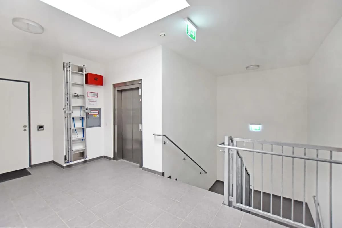 Gewerbeimmobilie mieten in Mödling – 232 m², € 10 – Bild 4 von 5