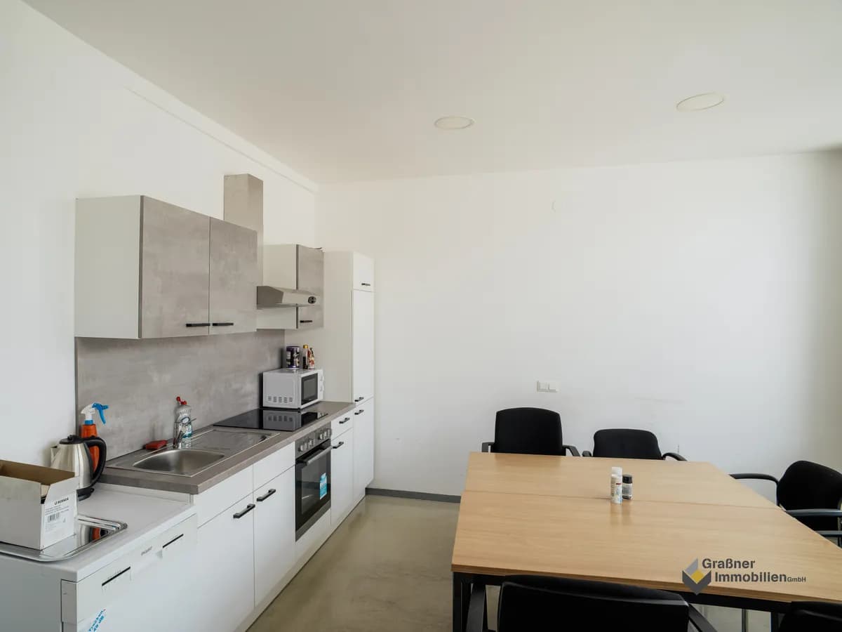 Gewerbeimmobilie mieten in Wien – 1 070 m², € 10.248 – Bild 3 von 4