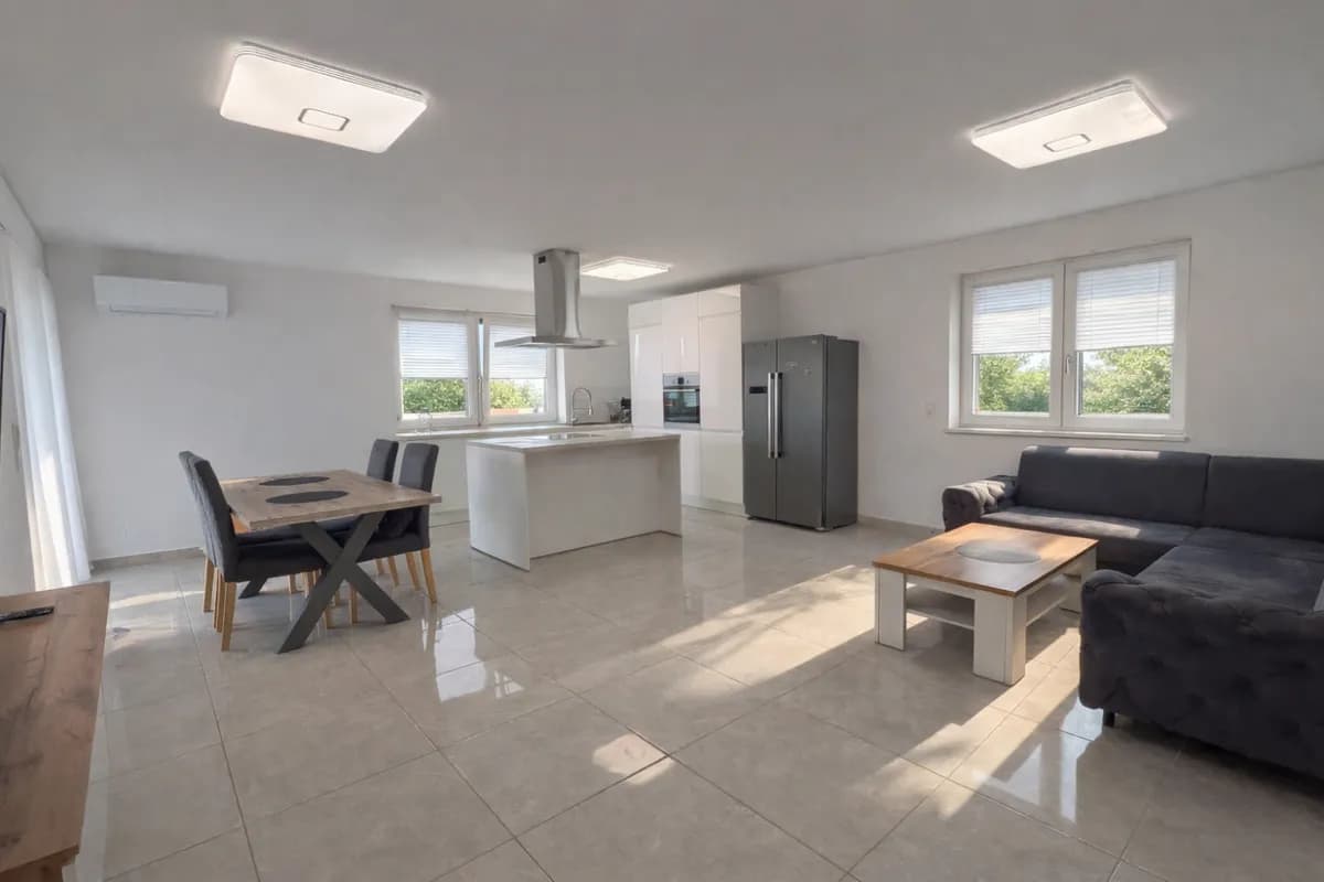 5-Zimmer-Haus kaufen in Braunau am Inn – 115 m², € 375.000 – Bild 2 von 11