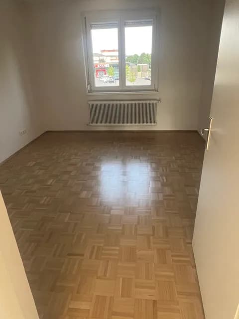 5-Zimmer-Wohnung mieten in Klagenfurt – 121 m², € 1.385 – Bild 4 von 11