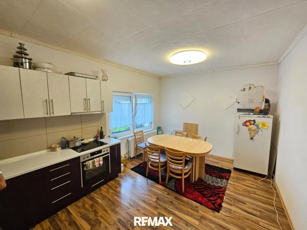 11-Zimmer-Gewerbeimmobilie kaufen in Braunau am Inn – 318 m², € 385.000 – Bild 14 von 23