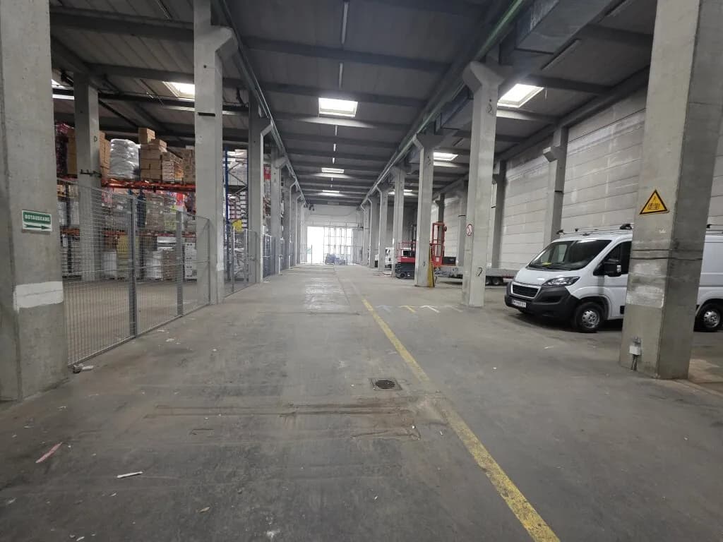 Gewerbeimmobilie mieten in Wien – 500 m², € 3.000 – Bild 2 von 6
