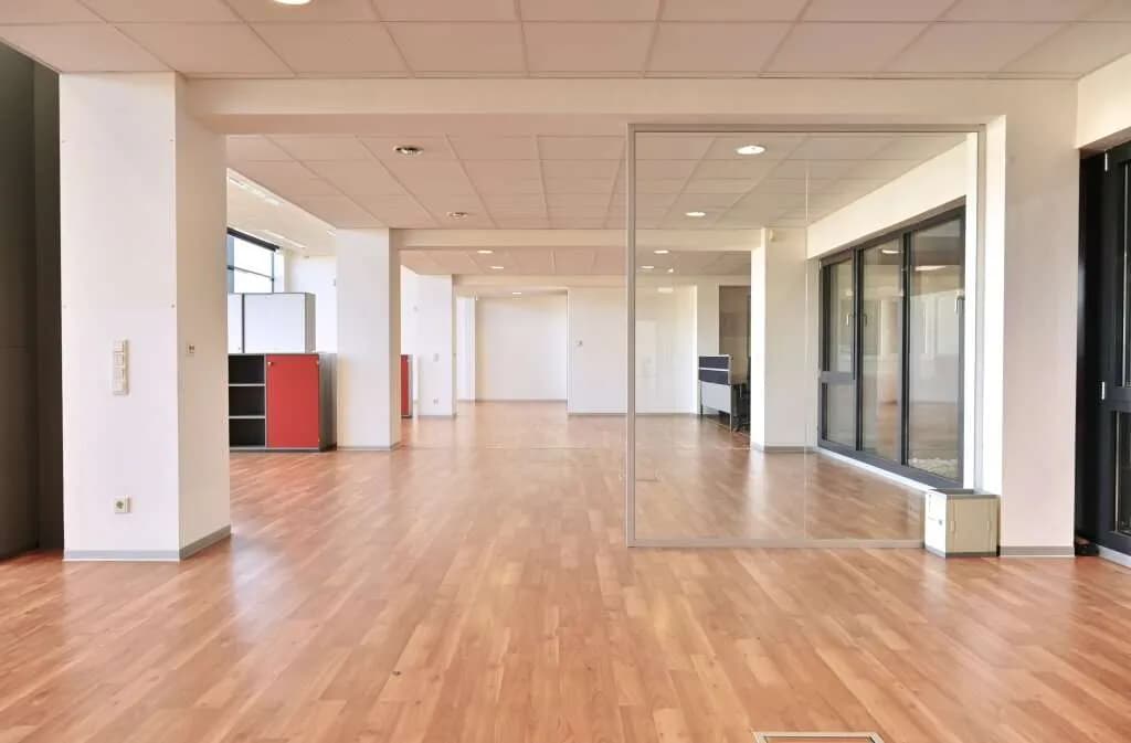 Gewerbeimmobilie kaufen in Hollabrunn – 5 174 m², € 3.200.000 – Bild 3 von 31