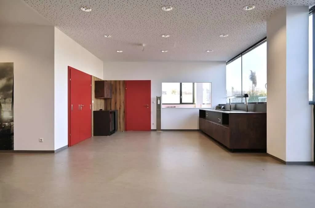 Gewerbeimmobilie kaufen in Hollabrunn – 5 174 m², € 3.200.000 – Bild 5 von 31