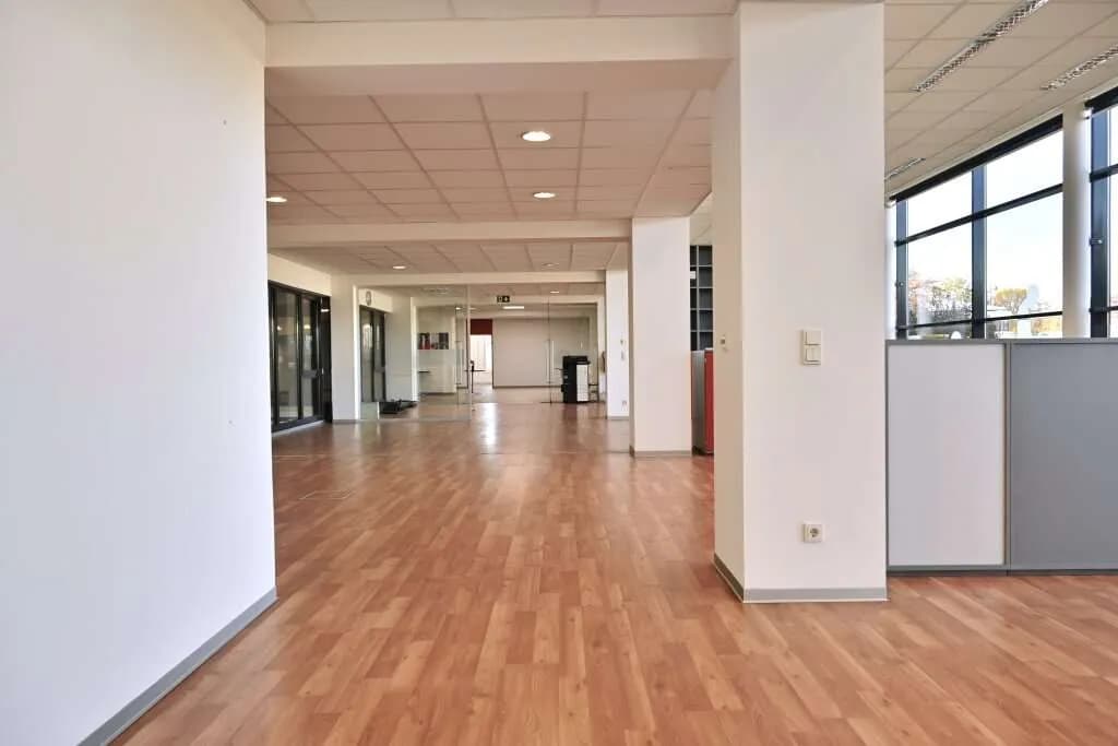 Gewerbeimmobilie kaufen in Hollabrunn – 5 174 m², € 3.200.000 – Bild 7 von 31