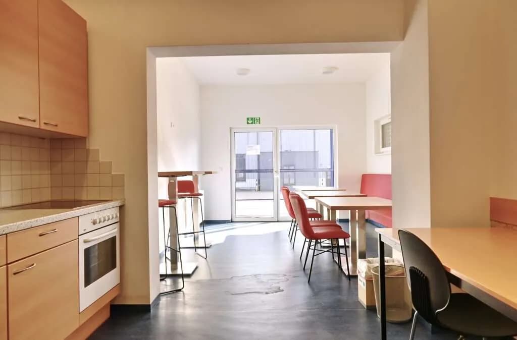 Gewerbeimmobilie kaufen in Hollabrunn – 5 174 m², € 3.200.000 – Bild 10 von 31