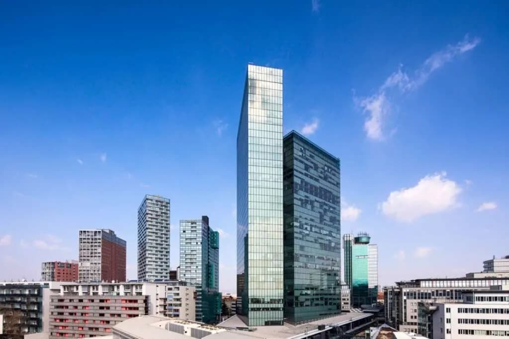 Gewerbeimmobilie mieten in Wien – 219 m², € 16