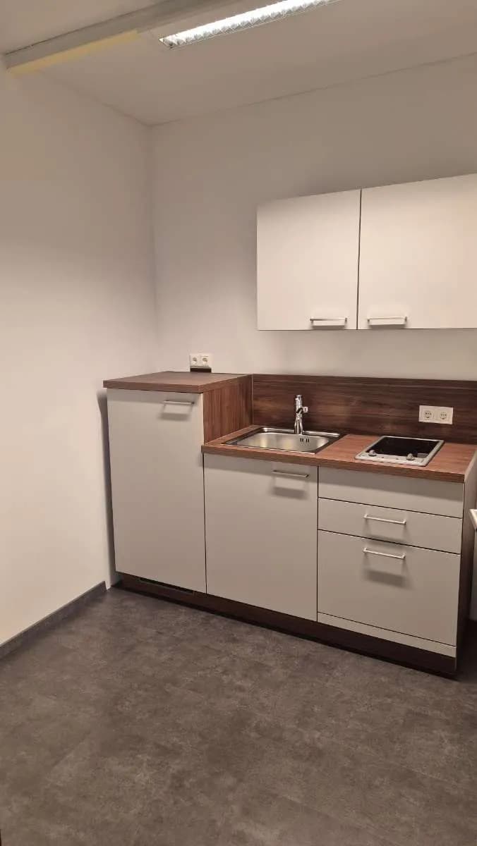 5-Zimmer-Gewerbeimmobilie mieten in Graz – 167 m², € 2.513 – Bild 11 von 15
