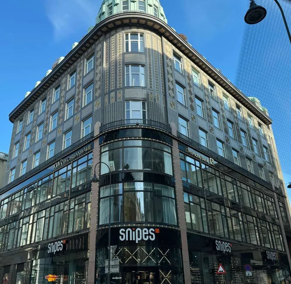Gewerbeimmobilie mieten in Wien – 638 m², € 24
