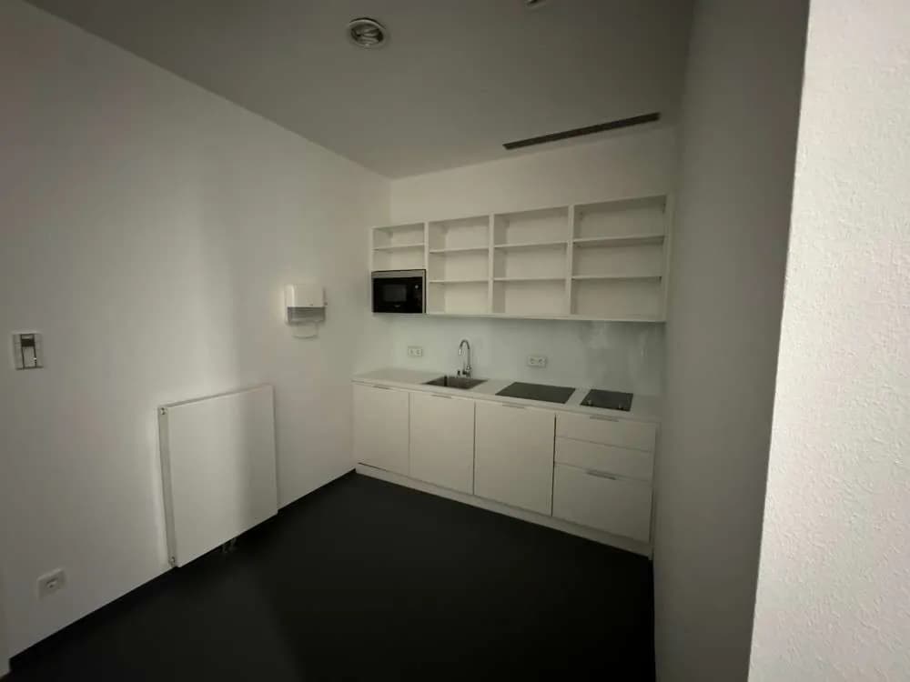 Gewerbeimmobilie mieten in Wien – 638 m², € 24 – Bild 4 von 17