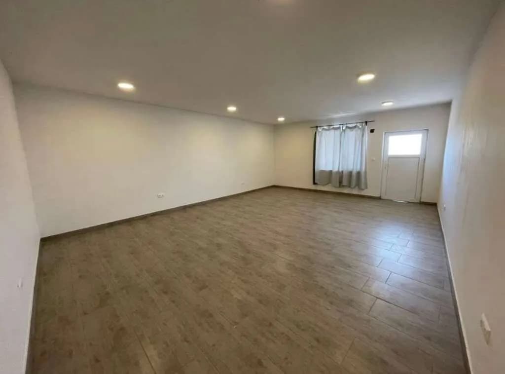 Gewerbeimmobilie mieten in Wiener Neustadt Land – 35 m², € 315 – Bild 2 von 17