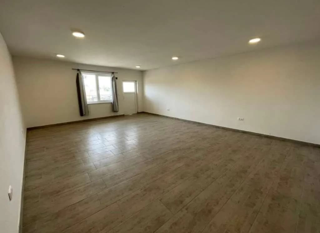 Gewerbeimmobilie mieten in Wiener Neustadt Land – 35 m², € 315 – Bild 4 von 17
