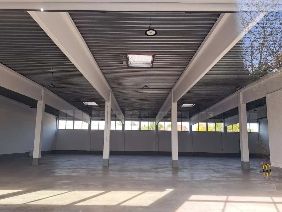 Gewerbeimmobilie mieten in Mödling – 585 m², € 10
