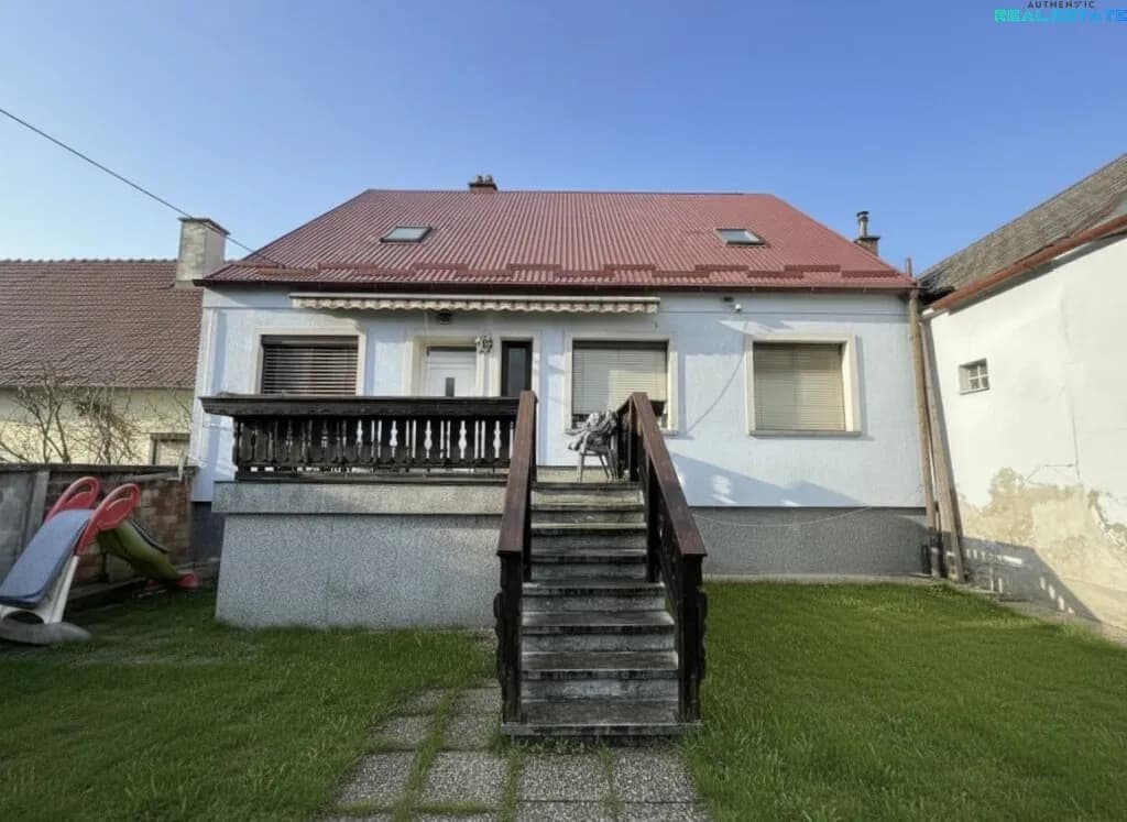 8-Zimmer-Haus kaufen in Gänserndorf – 230 m², € 440.000