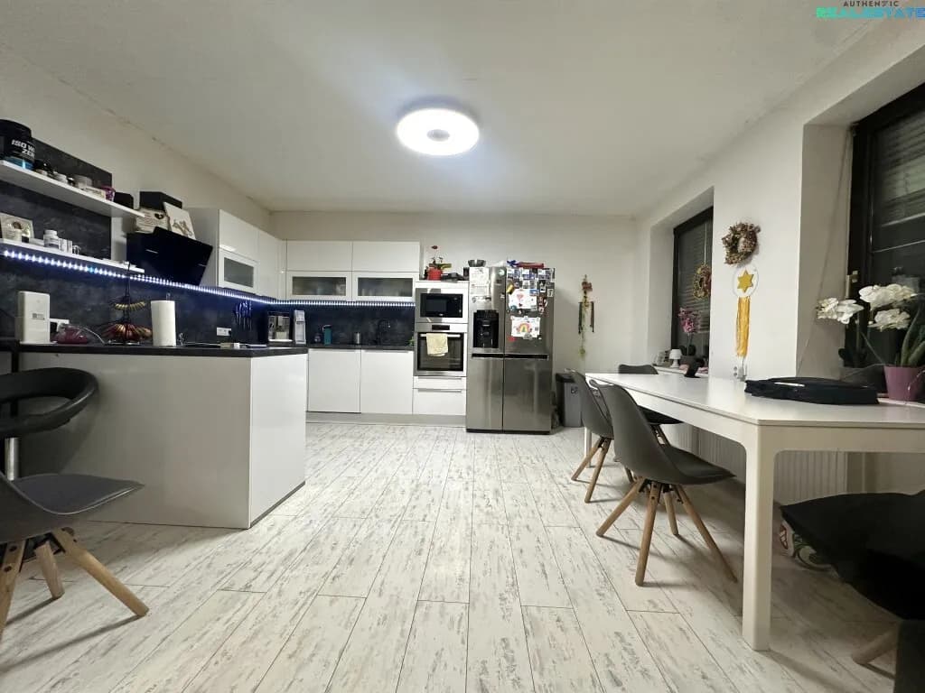 8-Zimmer-Haus kaufen in Gänserndorf – 230 m², € 440.000 – Bild 5 von 20