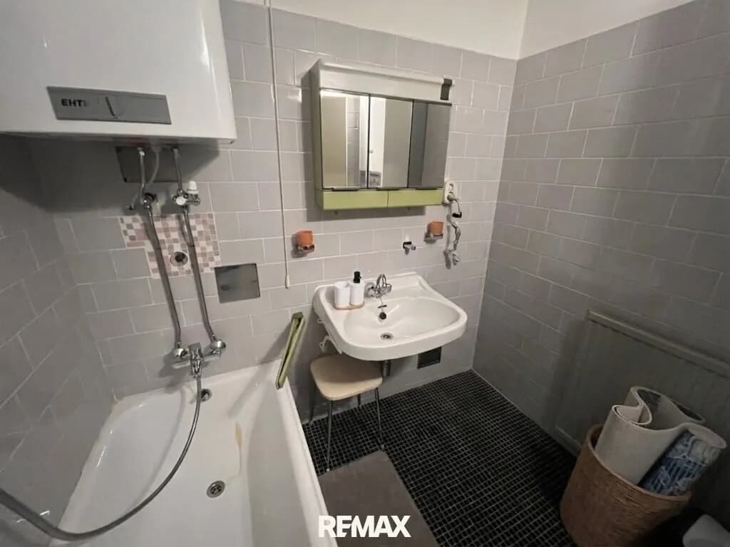 2-Zimmer-Wohnung kaufen in Neunkirchen – 49,3 m², € 105.000 – Bild 6 von 23