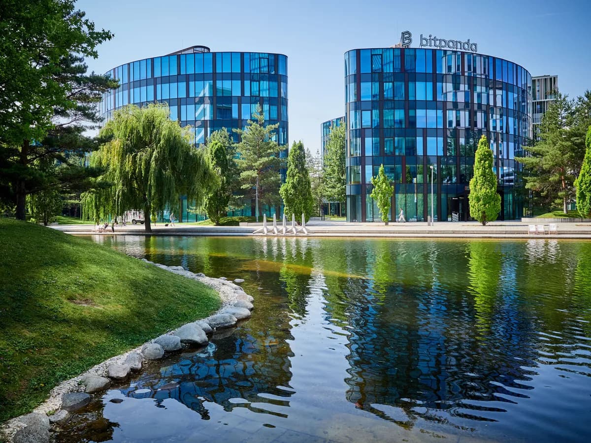 Gewerbeimmobilie mieten in Wien – 3 330 m², € 25 – Bild 2 von 13
