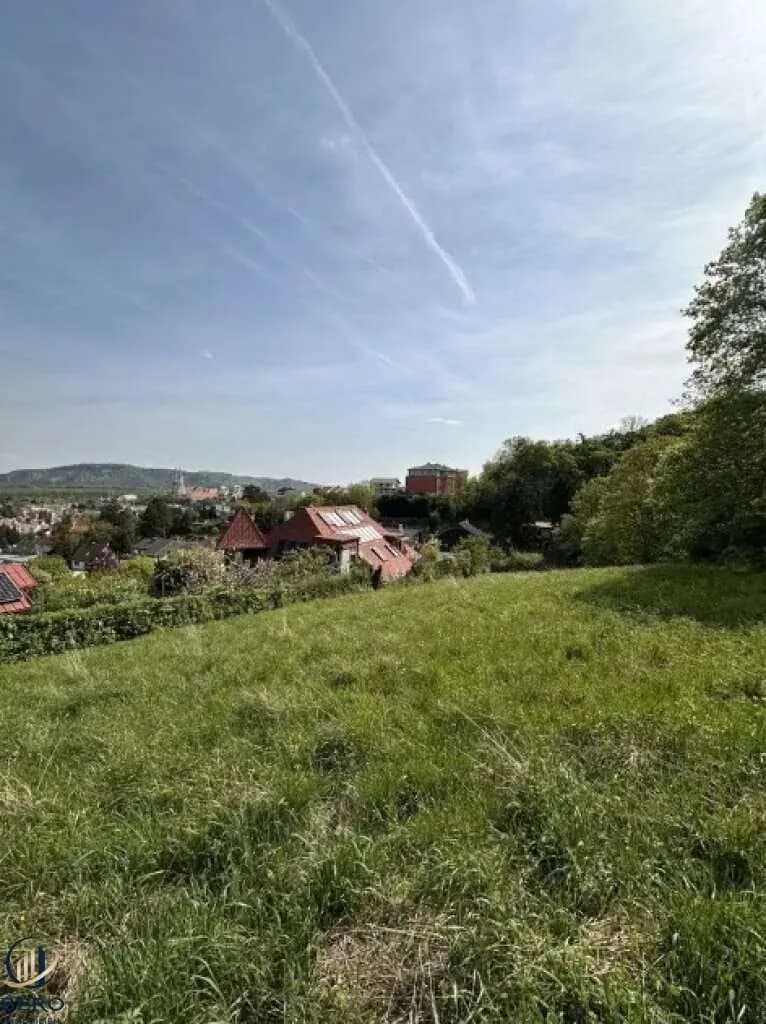 Grundstück kaufen in Tulln – 980 m², € 1.390.000
