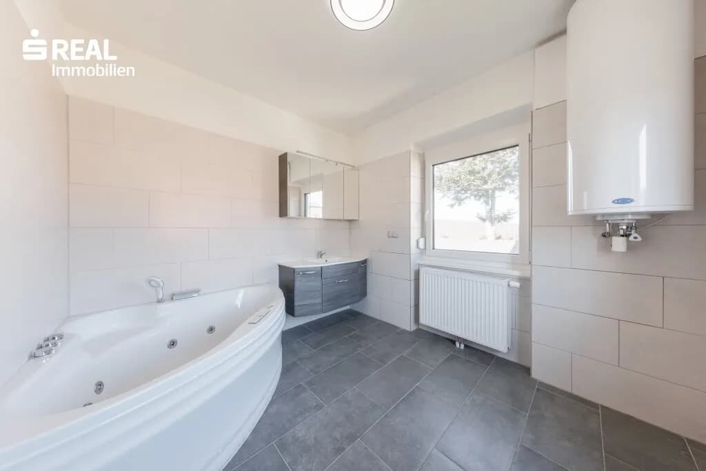 6-Zimmer-Haus kaufen in Waidhofen an der Thaya – 2 016 m², € 279.000 – Bild 19 von 32