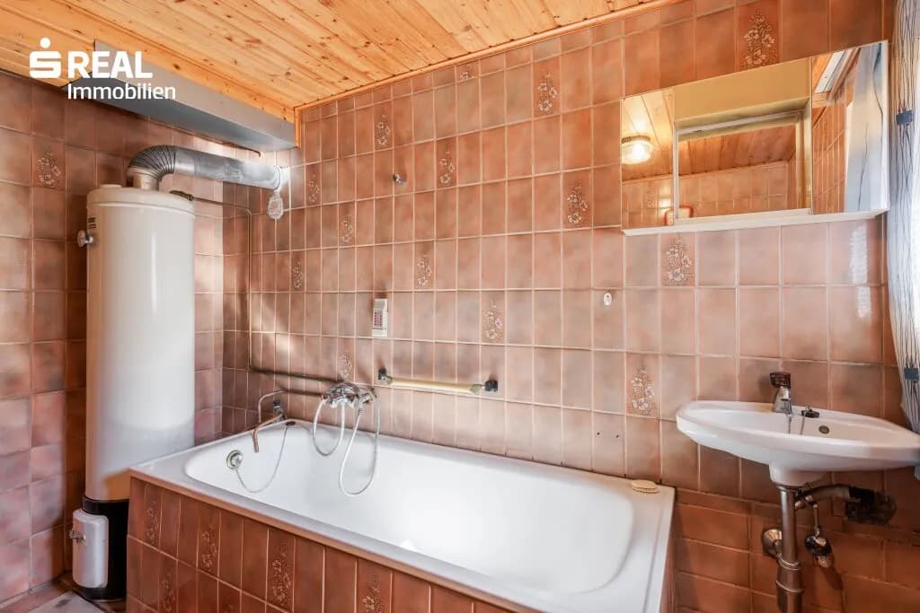 6-Zimmer-Haus kaufen in Waidhofen an der Thaya – 2 016 m², € 279.000 – Bild 23 von 32
