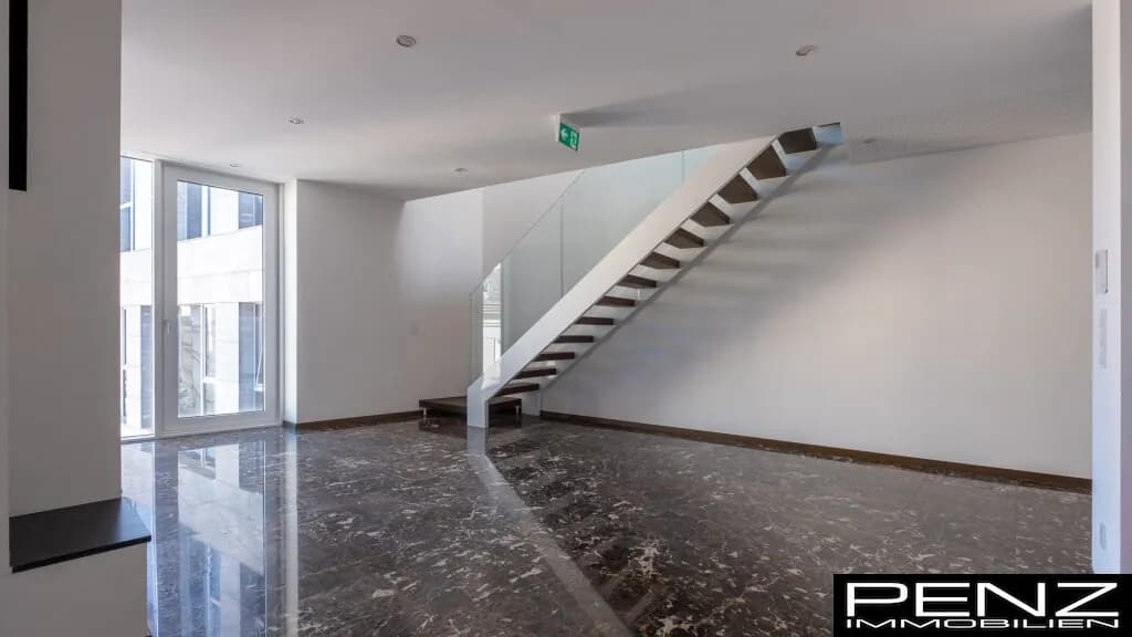 3-Zimmer-Gewerbeimmobilie mieten in Linz – 82 m², € 2.268