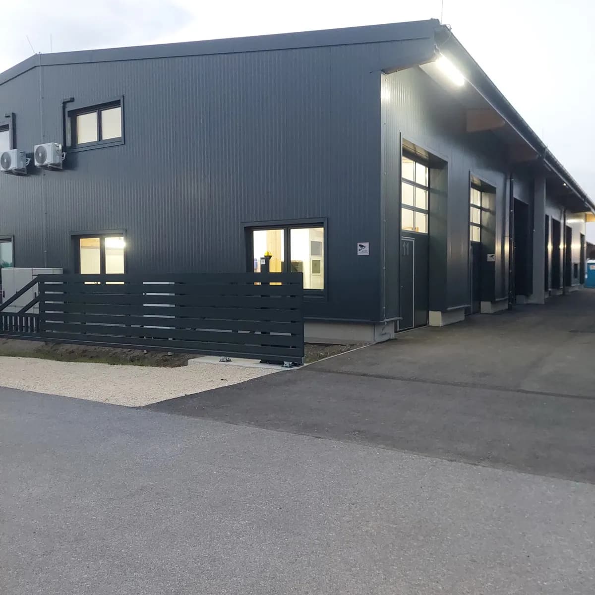 1-Zimmer-Gewerbeimmobilie mieten in Mistelbach – 91 m², € 1.100 – Bild 4 von 9