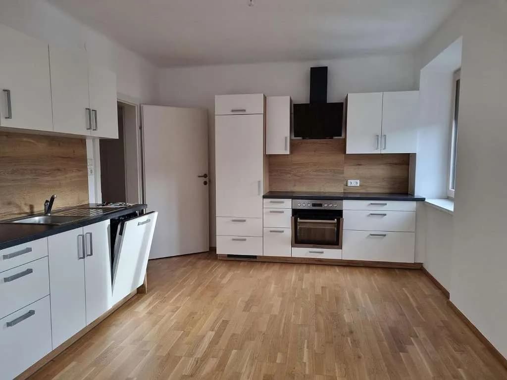 2-Zimmer-Wohnung mieten in Melk – 73 m², € 762