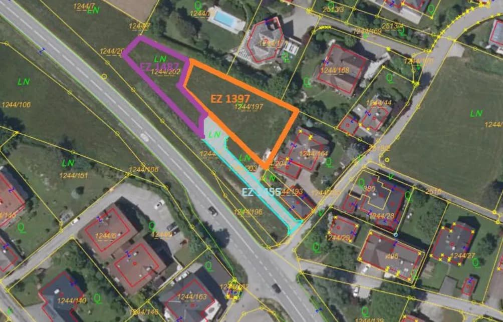Grundstück kaufen in Vöcklabruck – 1 655 m², € 300.000