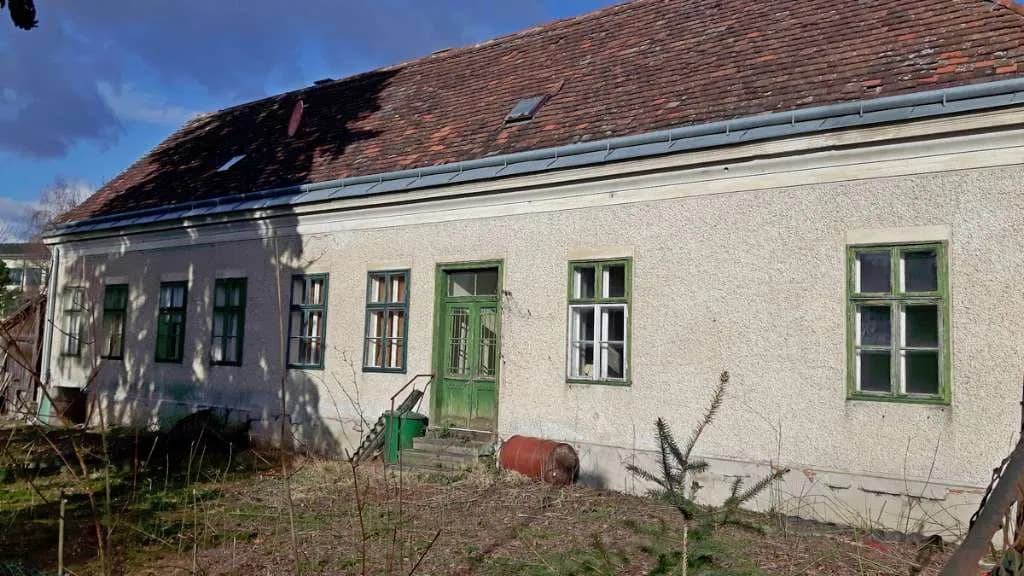 Gewerbeimmobilie kaufen in Wiener Neustadt Land – 272 m², € 270.000 – Bild 3 von 8
