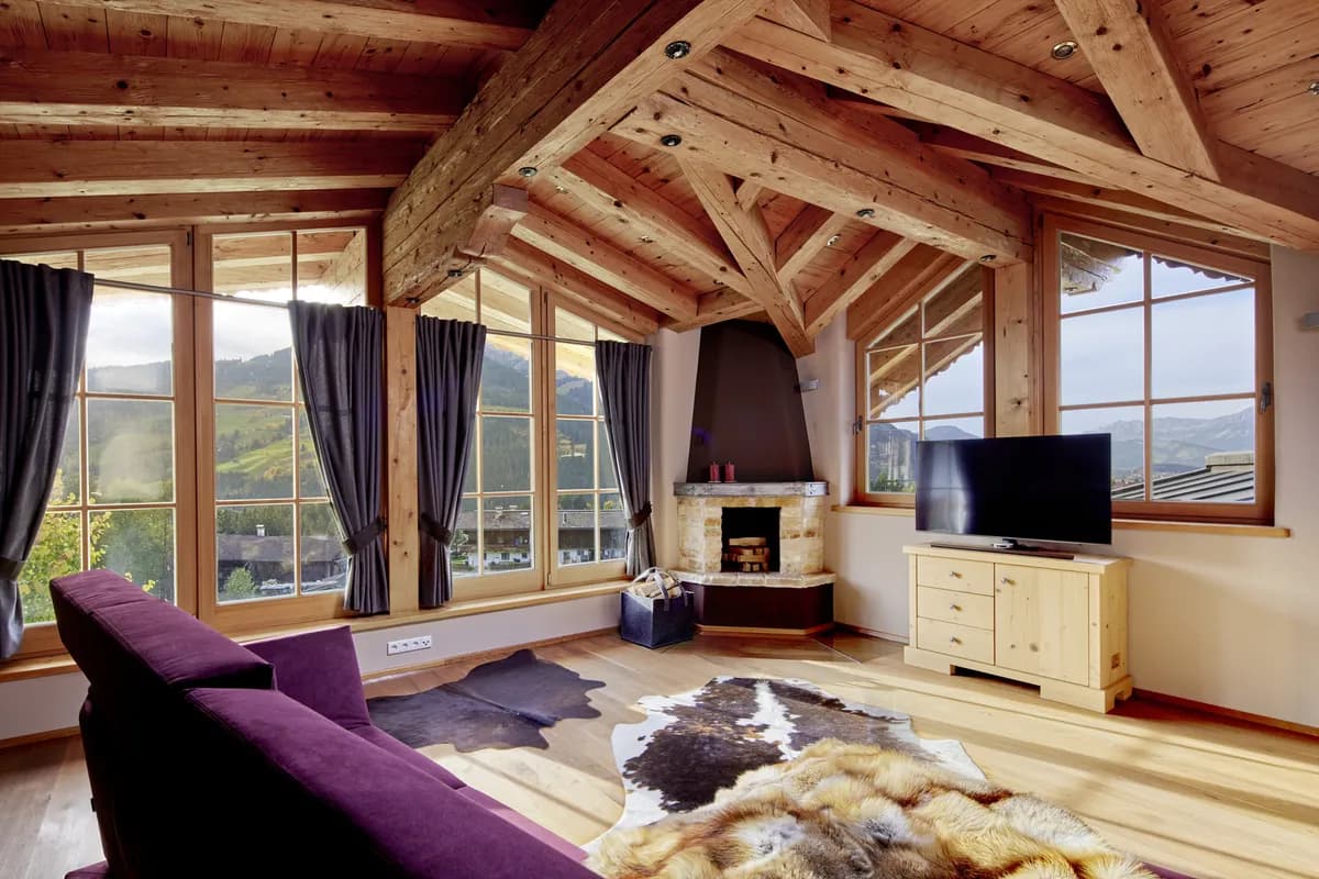 5-Zimmer-Haus mieten in Kitzbühel – 430 m², € 12.000