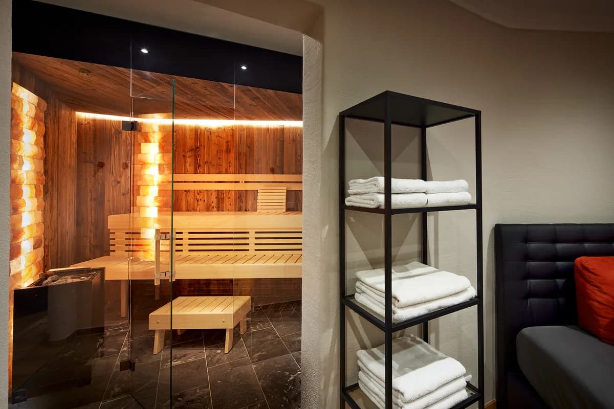 5-Zimmer-Haus mieten in Kitzbühel – 430 m², € 12.000 – Bild 7 von 9