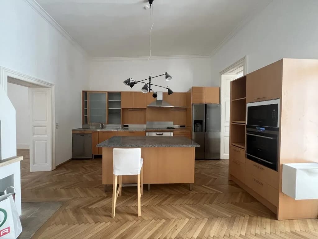 8-Zimmer-Haus mieten in Wien – 350 m², € 6.710 – Bild 6 von 36