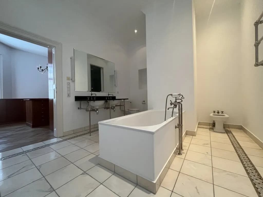 8-Zimmer-Haus mieten in Wien – 350 m², € 6.710 – Bild 10 von 36