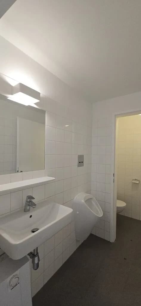 5-Zimmer-Gewerbeimmobilie mieten in Wien – 190 m², € 4.097 – Bild 9 von 16