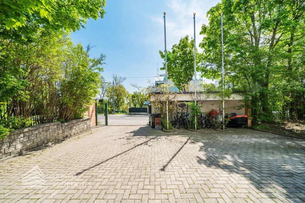 14-Zimmer-Immobilie mieten in Wien – 513,34 m², € 17.900 – Bild 80 von 96