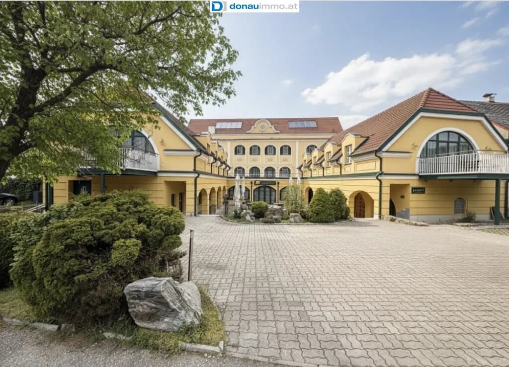 Gewerbeimmobilie kaufen in Krems Land – 790 m²