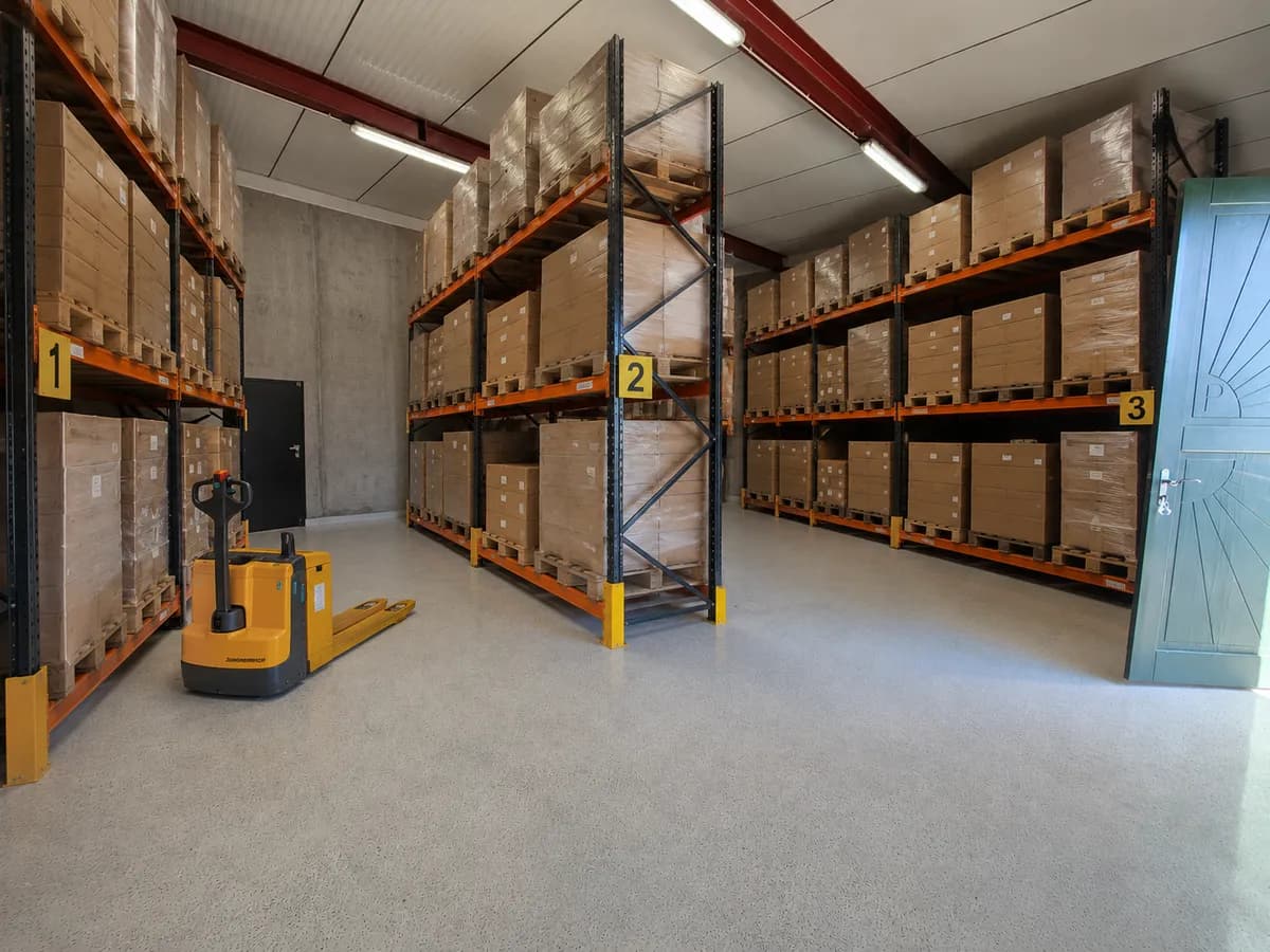 Gewerbeimmobilie mieten in Mistelbach – 90 m², € 700