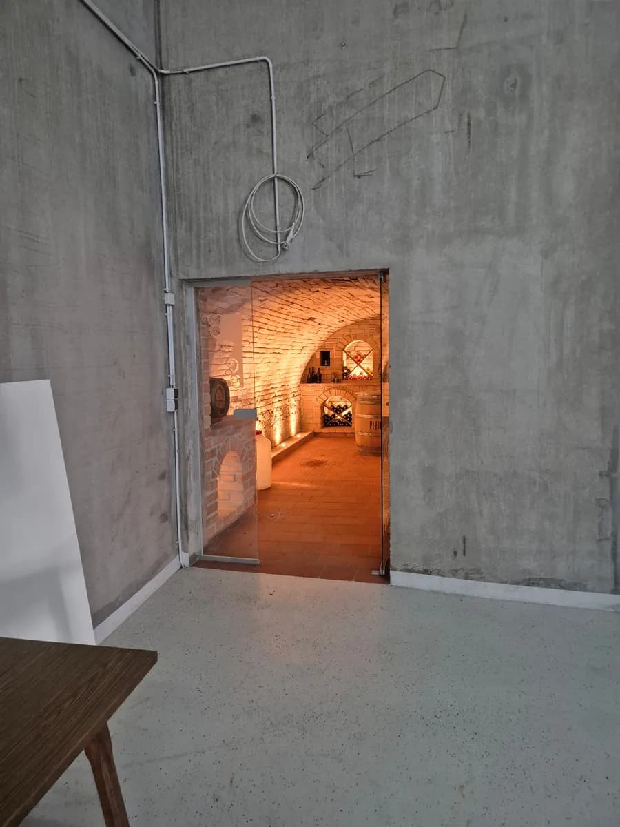 Gewerbeimmobilie mieten in Mistelbach – 90 m², € 700 – Bild 11 von 11