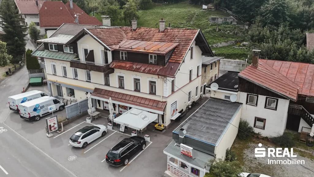 Haus kaufen in Reutte – 413 m², € 350.000
