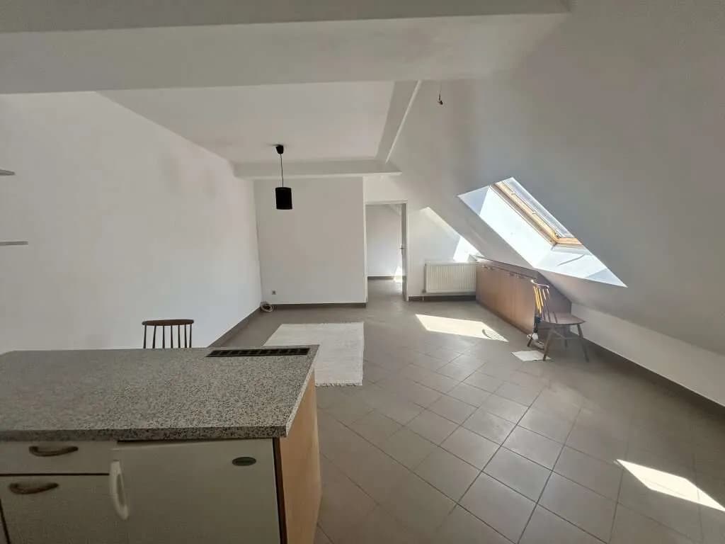 2-Zimmer-Wohnung kaufen in Wien – 55 m², € 199.000 – Bild 1 von 12
