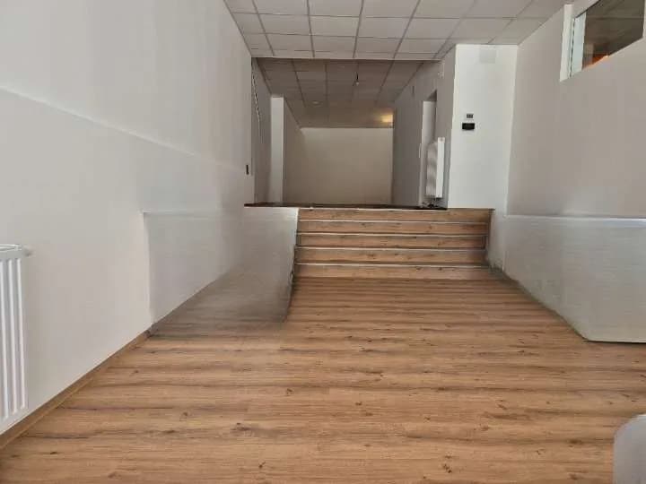 1-Zimmer-Gewerbeimmobilie mieten in Gmunden – 90 m², € 1.320 – Bild 4 von 8