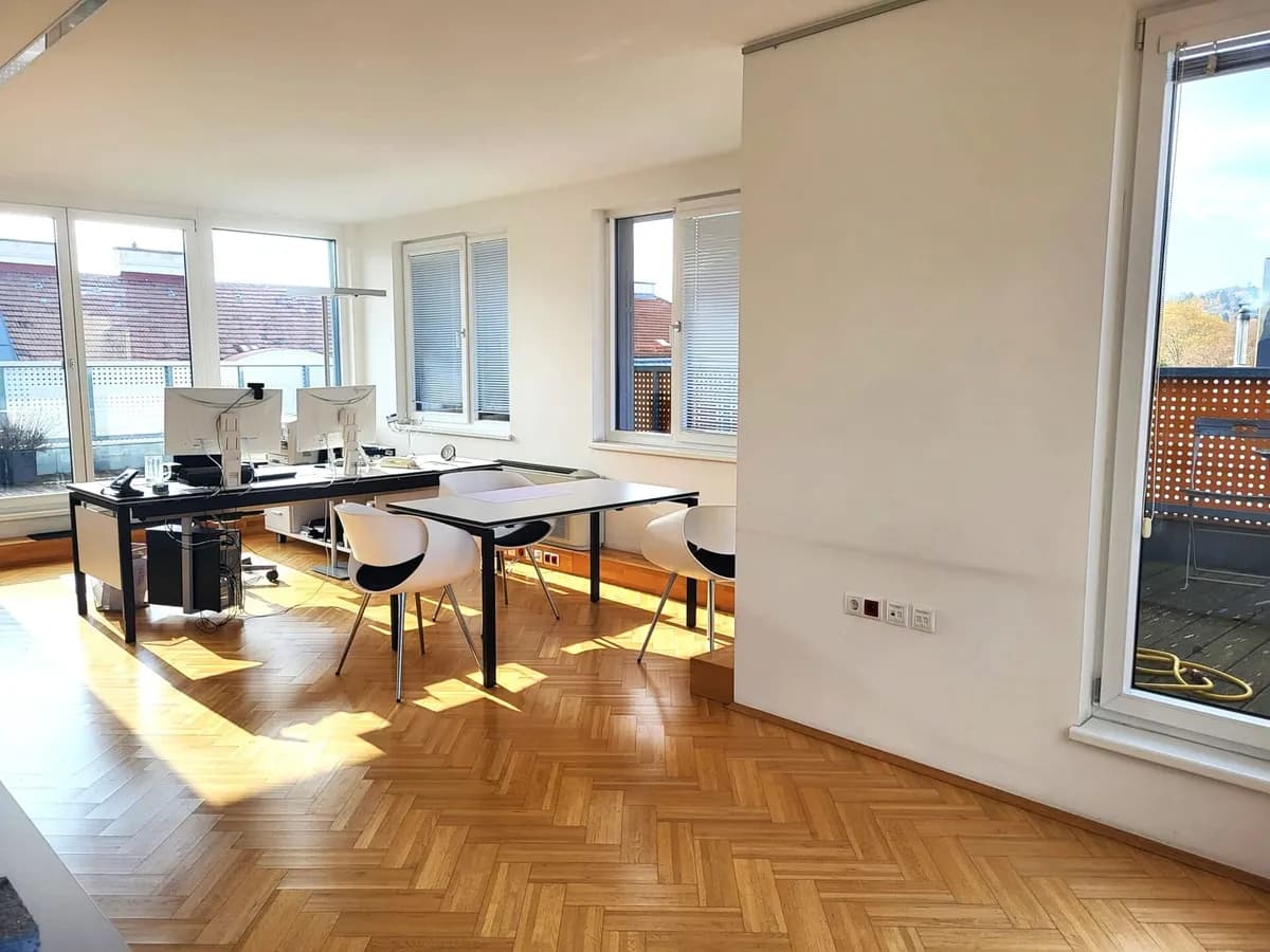 Gewerbeimmobilie mieten in Wien – 323 m², € 12 – Bild 1 von 13