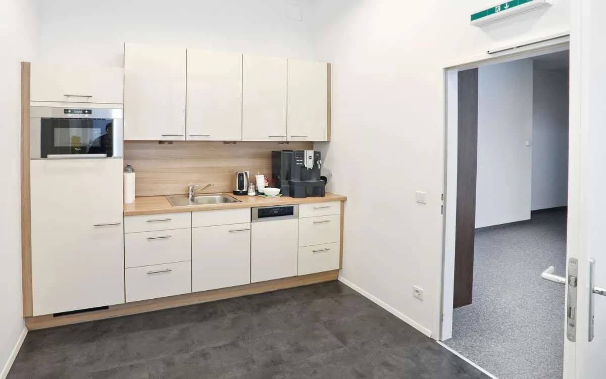 Gewerbeimmobilie mieten in Wien – 1 993 m², € 17 – Bild 6 von 13