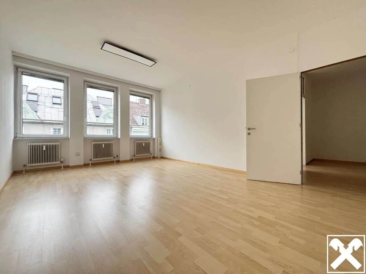 2-Zimmer-Gewerbeimmobilie mieten in Wels – 67 m², € 662
