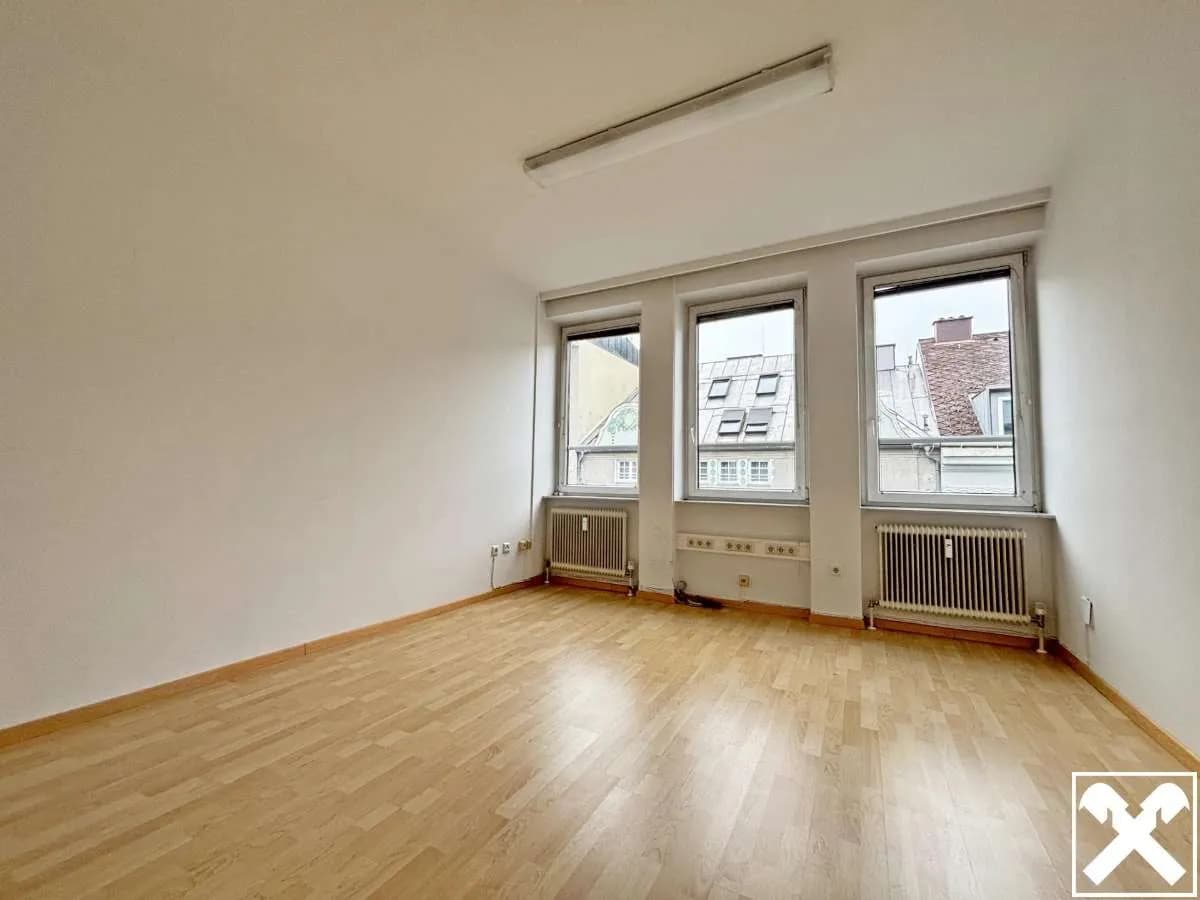 2-Zimmer-Gewerbeimmobilie mieten in Wels – 67 m², € 662 – Bild 3 von 3